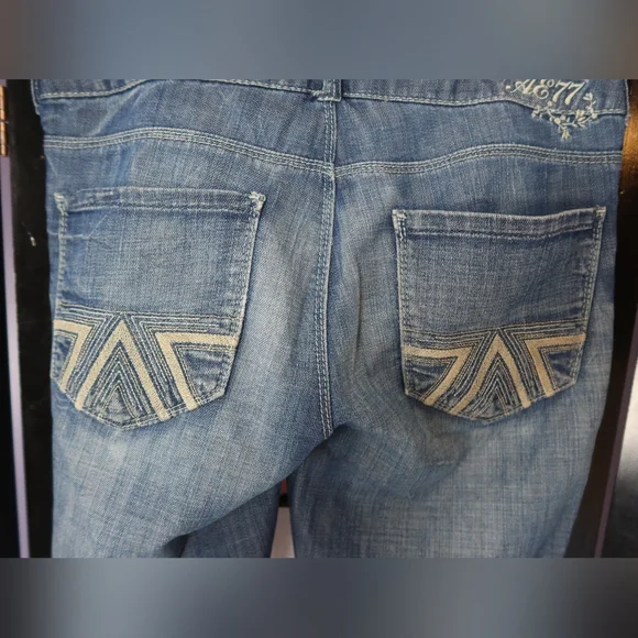 American Eagle Outfitters Boot Cut Jeans - Medium Blue Size 6 Short AE77 - Picture 10 of 14